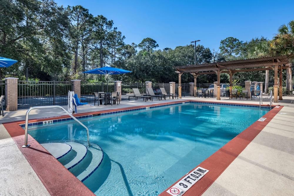 BW Plus Flagler Beach Area Inn & Suites photo 17