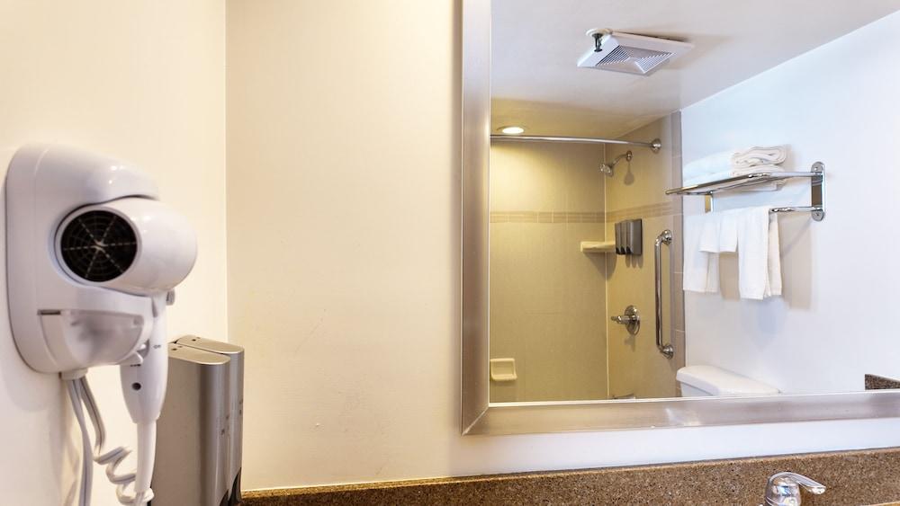 Alhambra Hotel photo 25