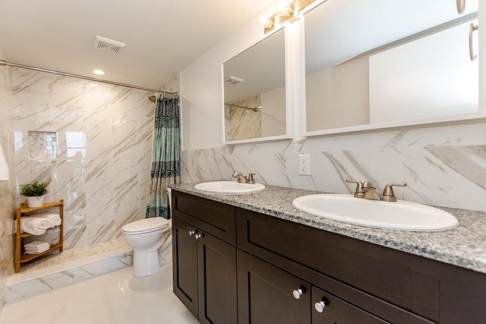 Ocean Manor Rentals photo 82