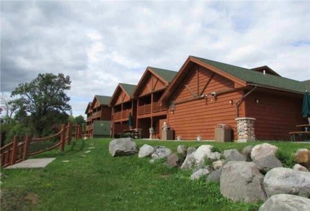 Oveson Pelican Lake Resort and Inn photo 10