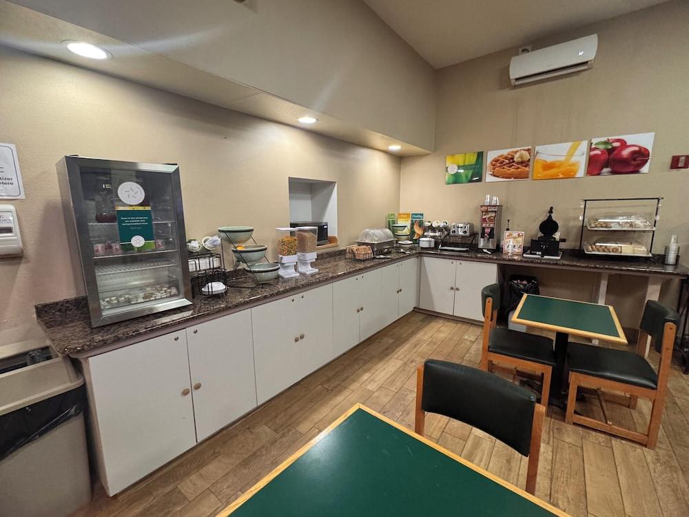 Quality Inn Waynesburg - Morrisville — hotel in Waynesburg