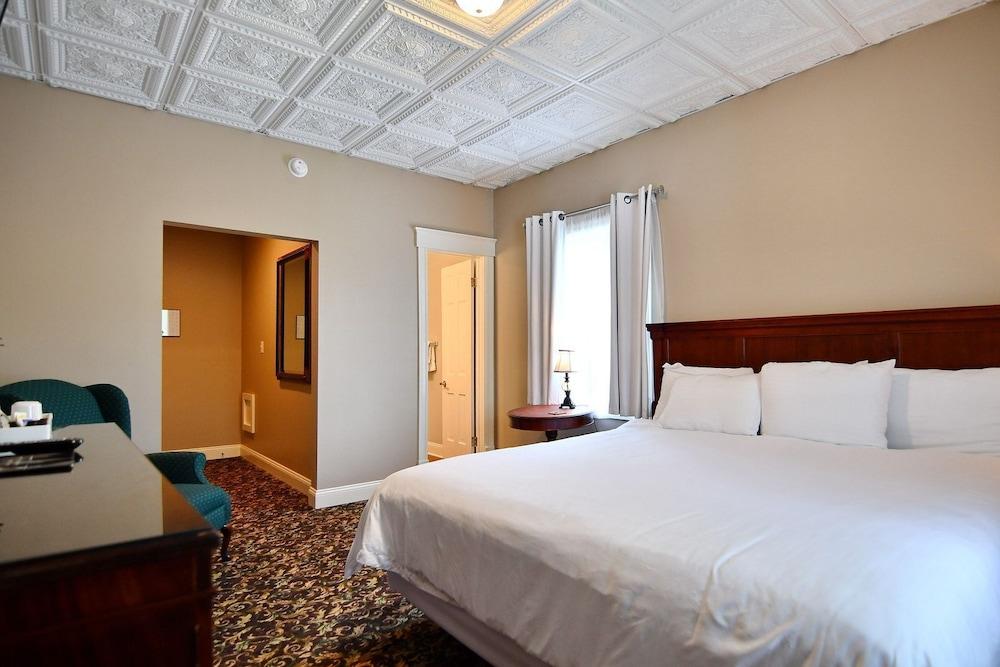 Avon Inn photo 13