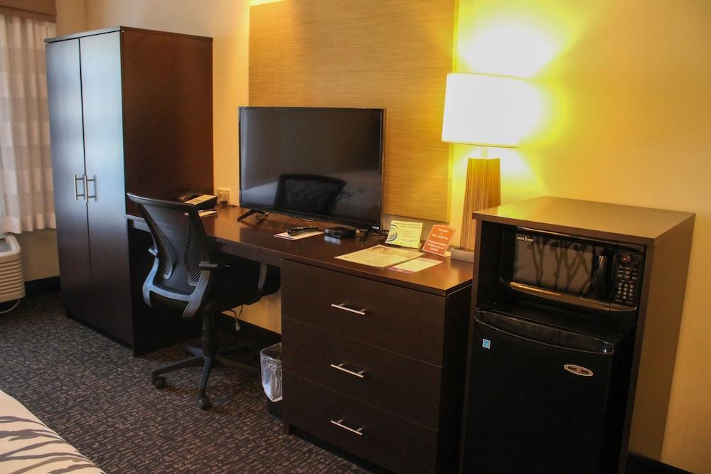 Sleep Inn Bend Crossroads Plaza photo 14