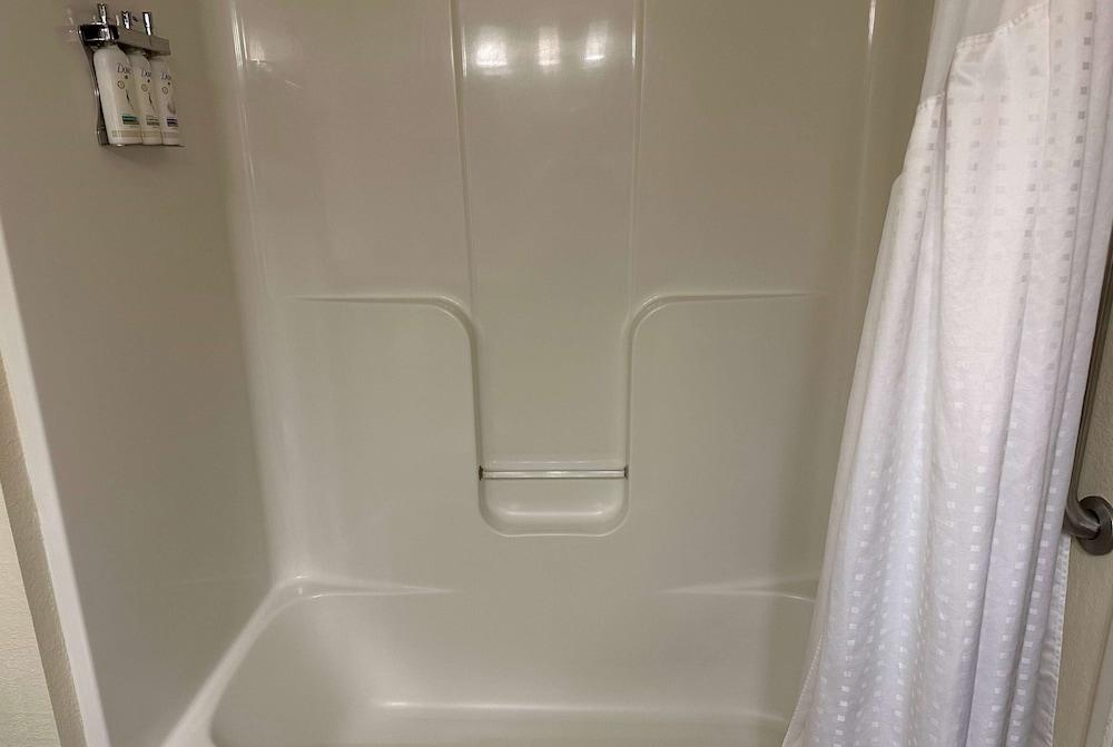 Wingate by Wyndham Newell photo 51