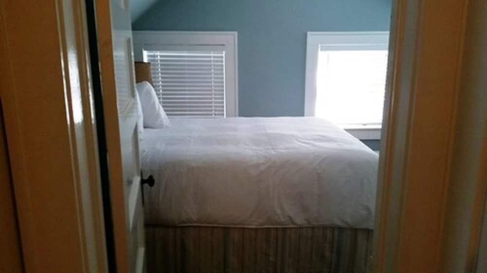 The Smith House photo 23