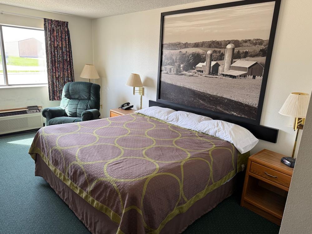 Budget Inn and Suites photo 6