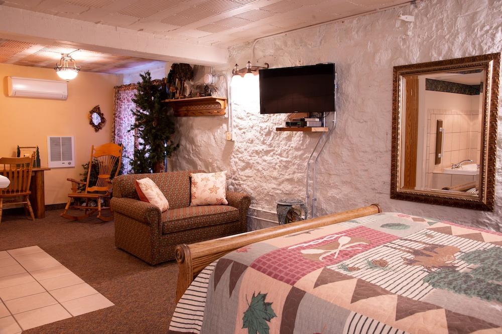 Stone Mill Hotel & Suites photo 12