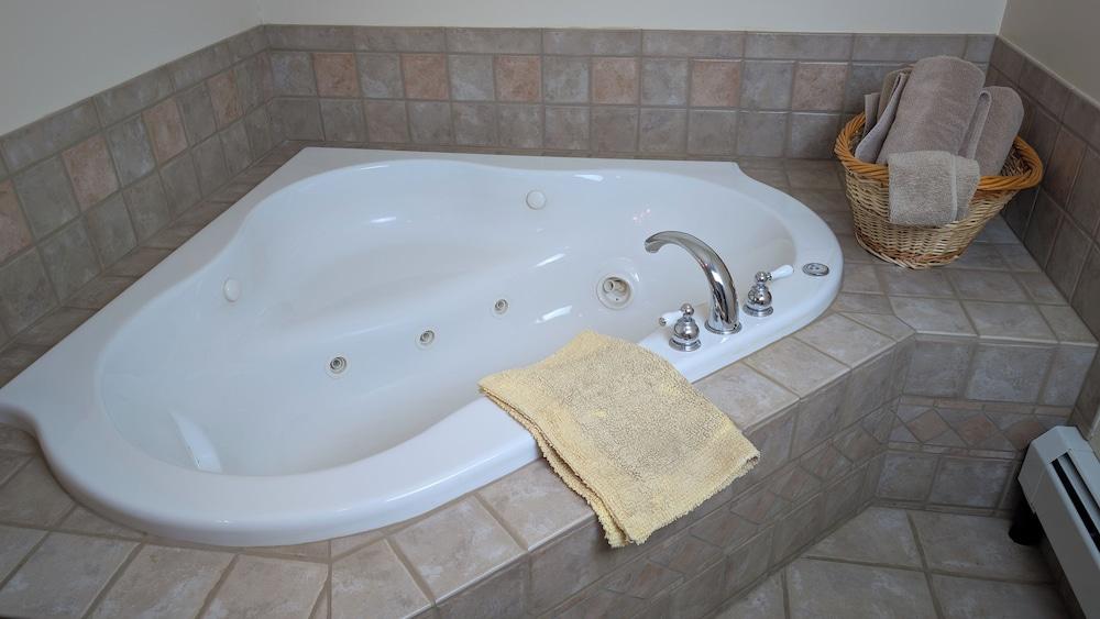 Restwel Motel photo 55