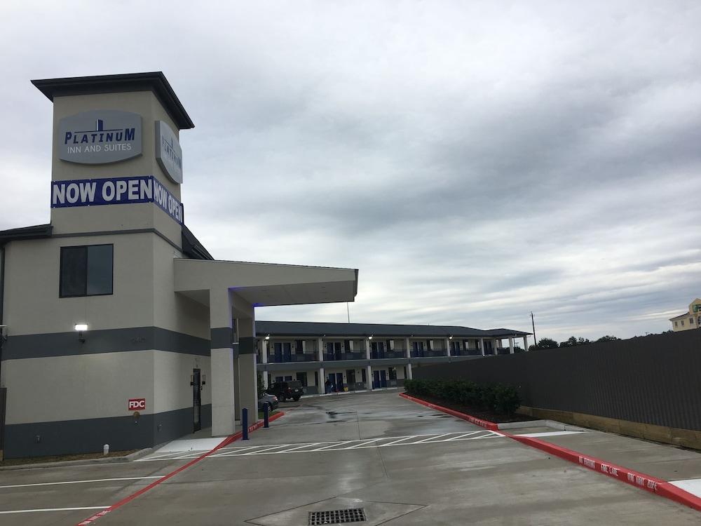 Platinum Inn and Suites photo 16
