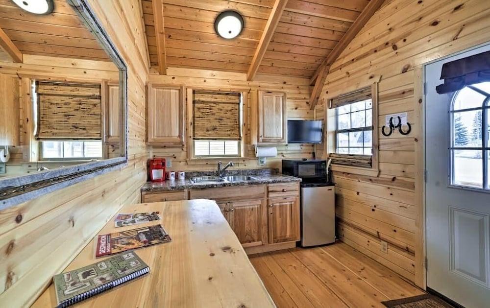 Rustic Ridge Cabins, Charming Retreat (3 Options!) photo 22