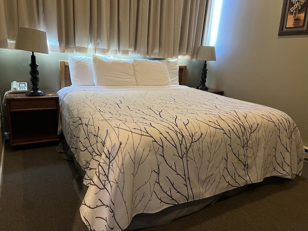 Continental Inn photo 13