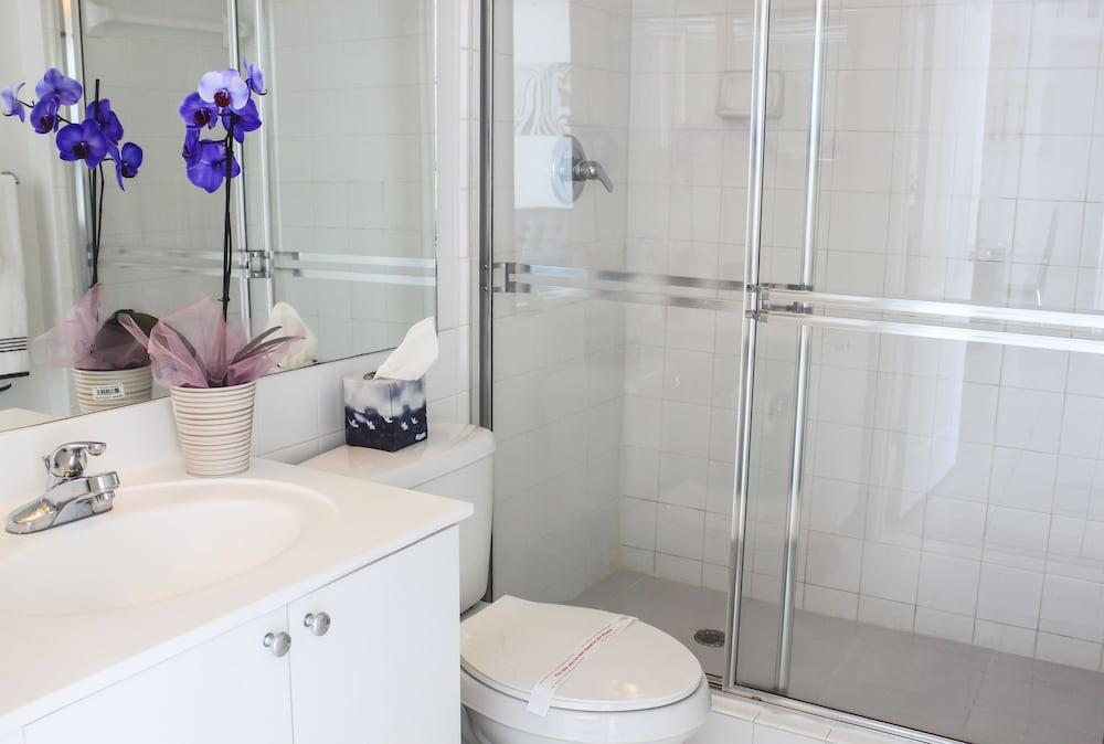 Best Holiday Suites photo 32