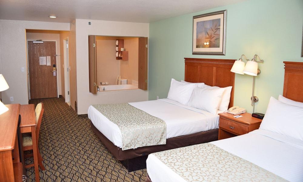 Beachfront Hotel photo 11