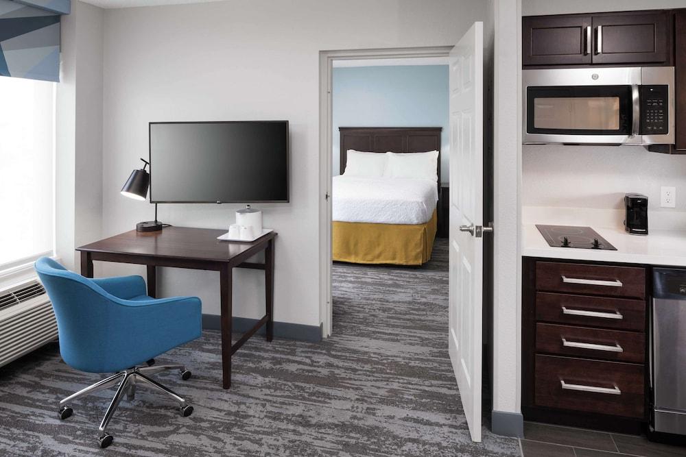 Hampton Inn & Suites by Hilton Miami-Doral/Dolphin Mall photo 18