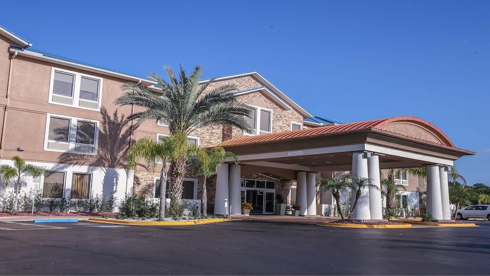 Holiday Inn Express Daytona Beach - Speedway, an IHG Hotel photo 1