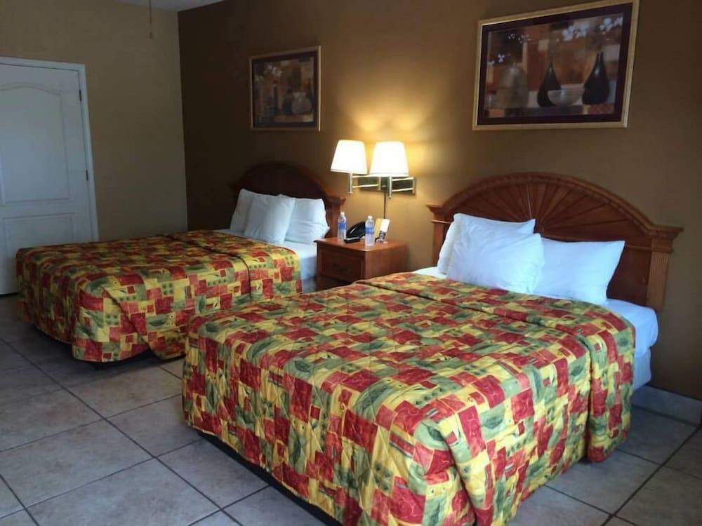 La Copa Inn photo 32