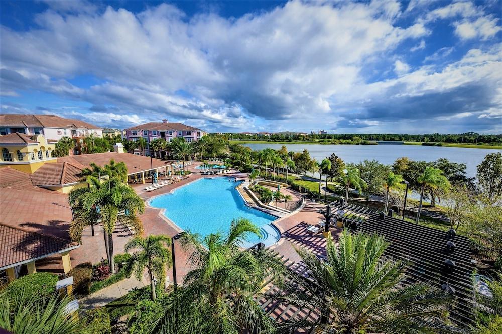 Vista Cay Resort by Millenium at Universal Blvd photo 1