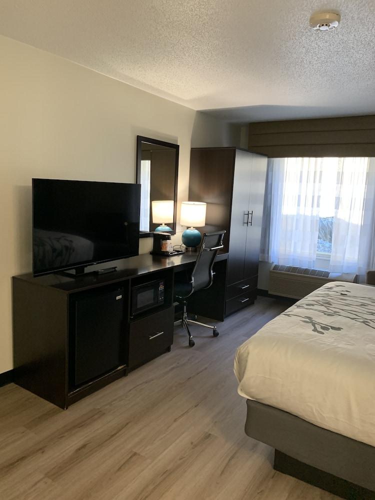 Sleep Inn Staunton photo 11