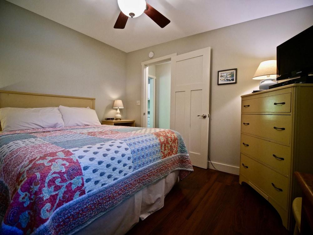 Whaleback Inn photo 43