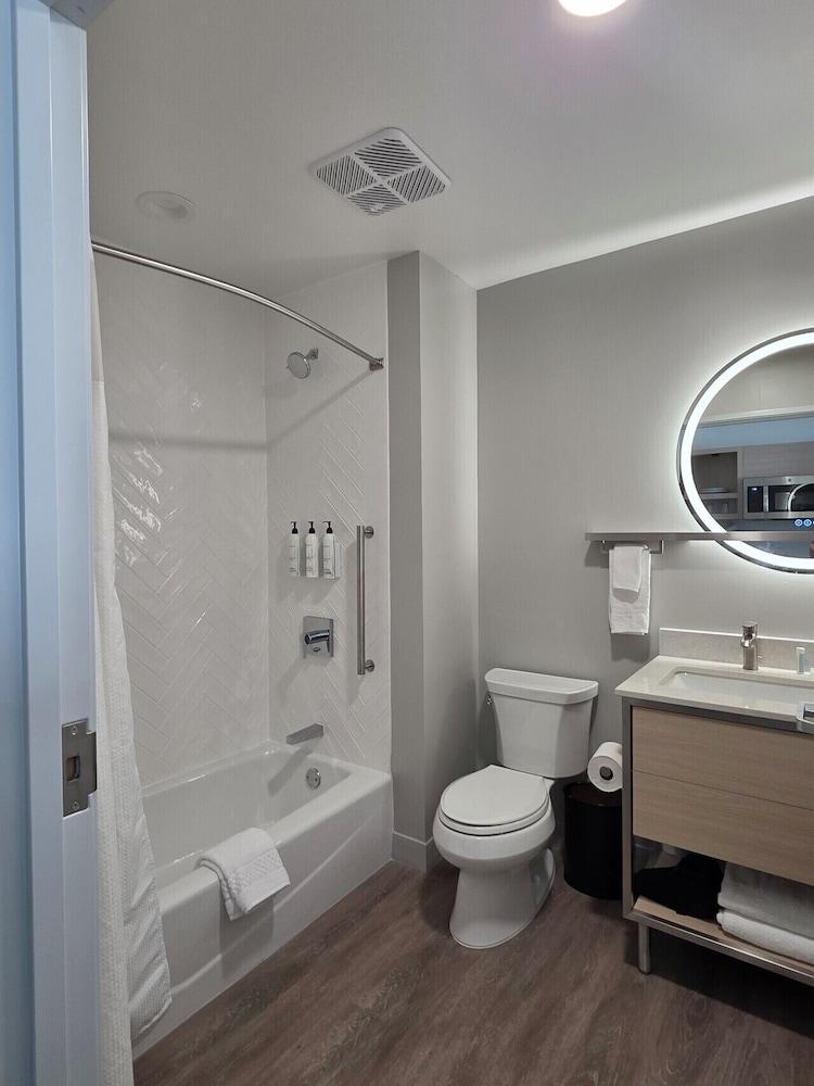 Towneplace Suites By Marriott Youngstown North photo 2