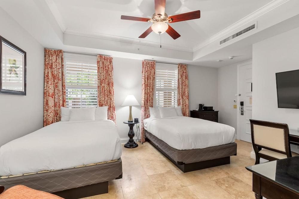 Resort View 2BR Double Suite photo 22