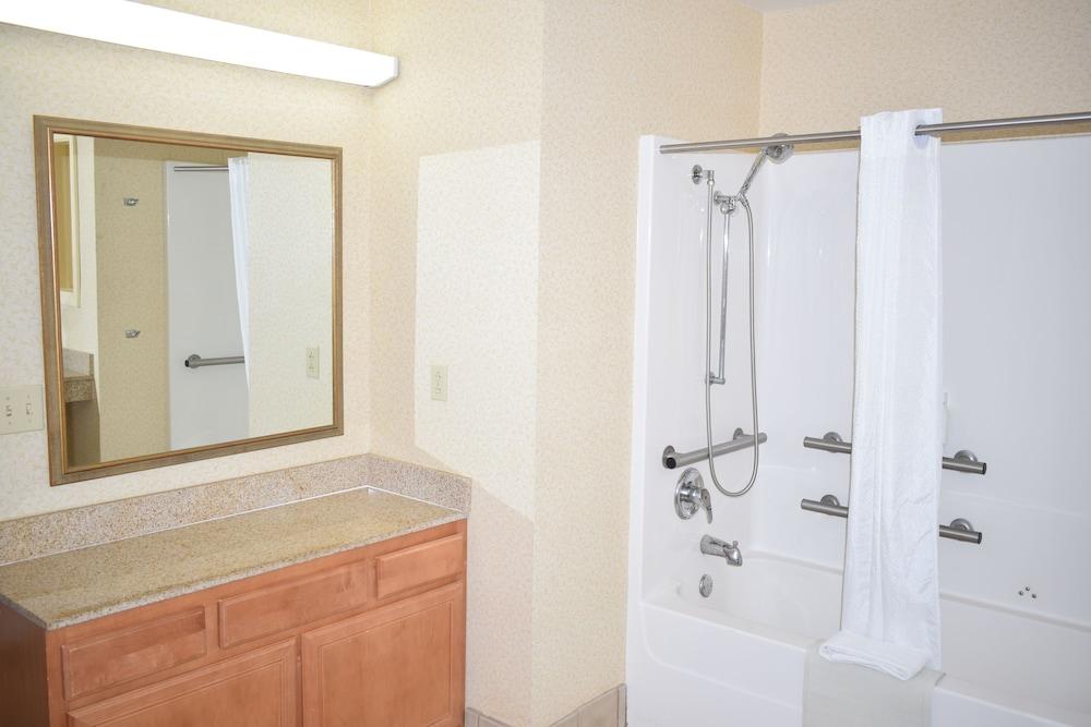 Wingate by Wyndham Youngstown/Austintown photo 38