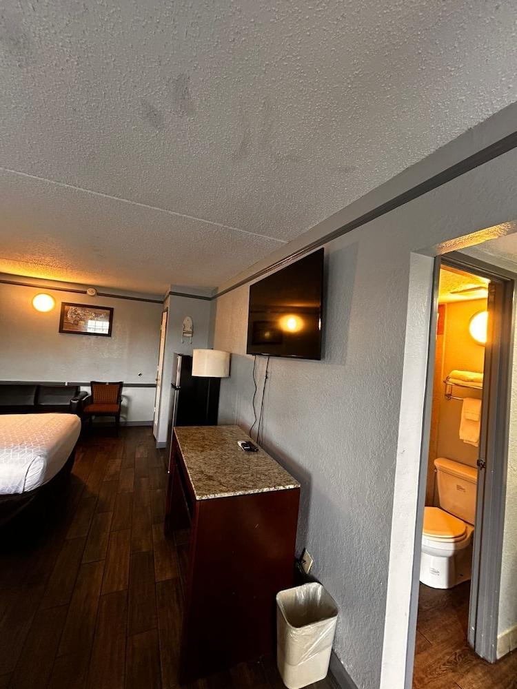 Capital O Kings Inn photo 15