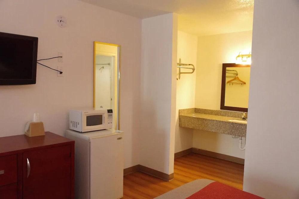 Giddings Executive Inn photo 4