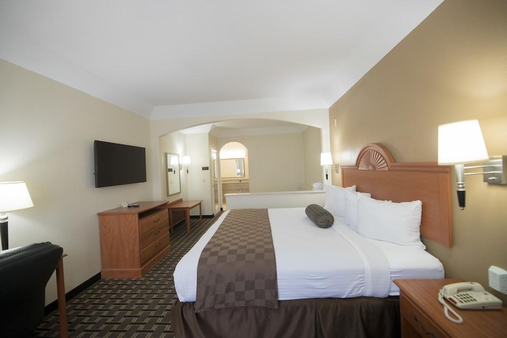 Motel 6 Tyler, TX photo 9