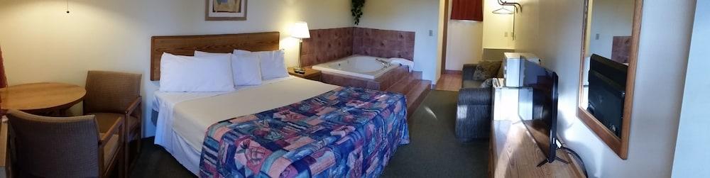 Surfside Motel photo 25