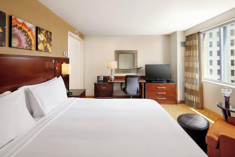 Marriott Milwaukee Downtown photo 18
