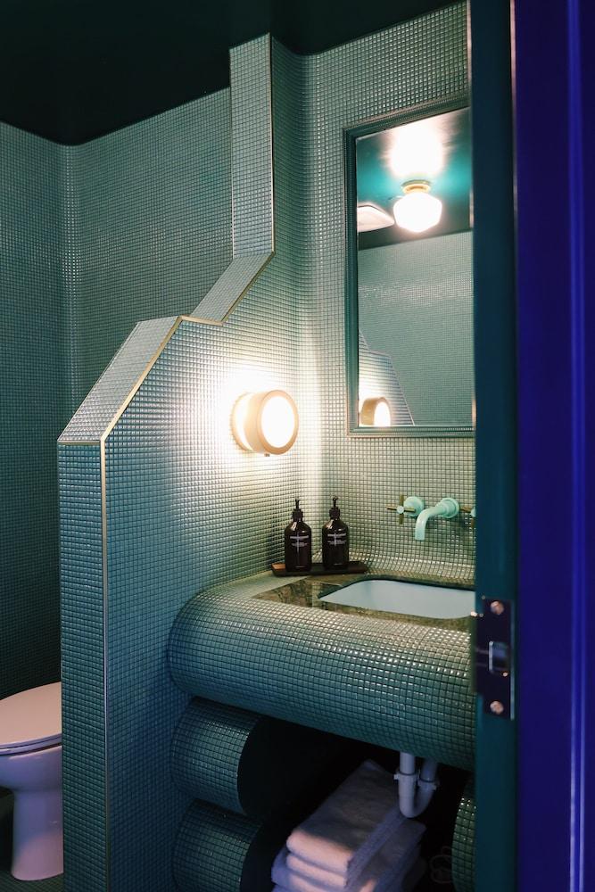 Hotel Herringbone photo 17