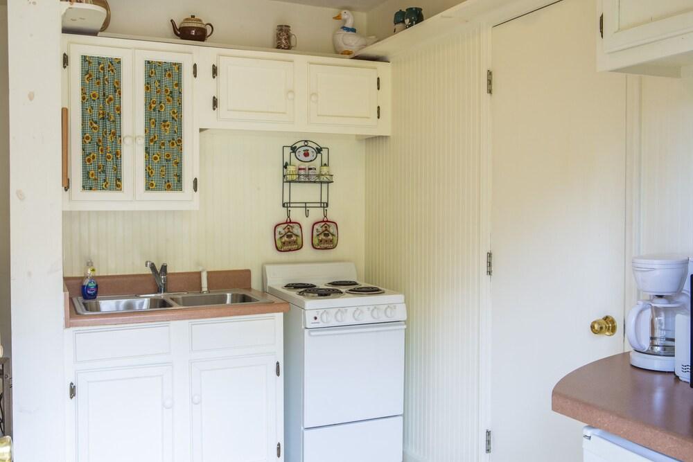 The Chimney Rock Inn & Cottages photo 16