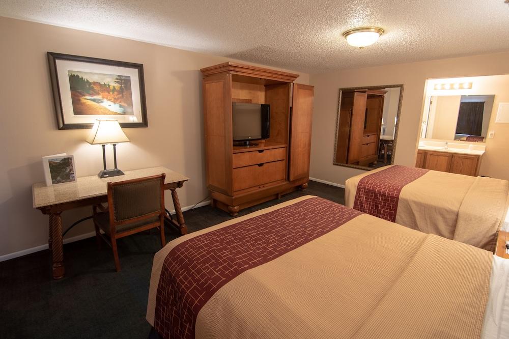 The Crow Peak Lodge photo 28