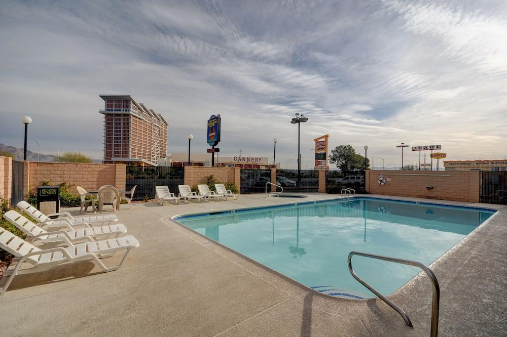 Longhorn Casino & Hotel photo 42