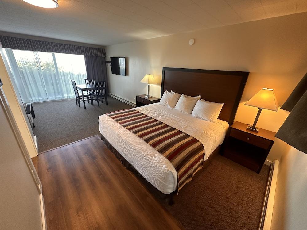 Astoria Crest Motel photo 23