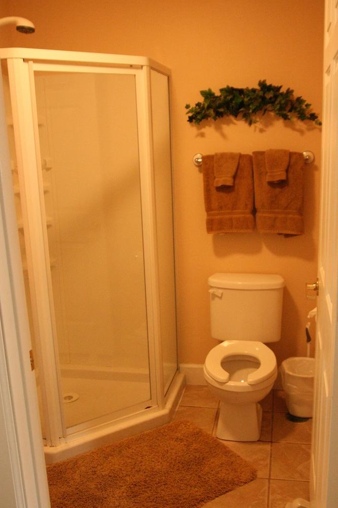 Monroe Street Suites photo 35