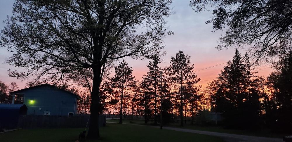 River Country Motor Lodge photo 18