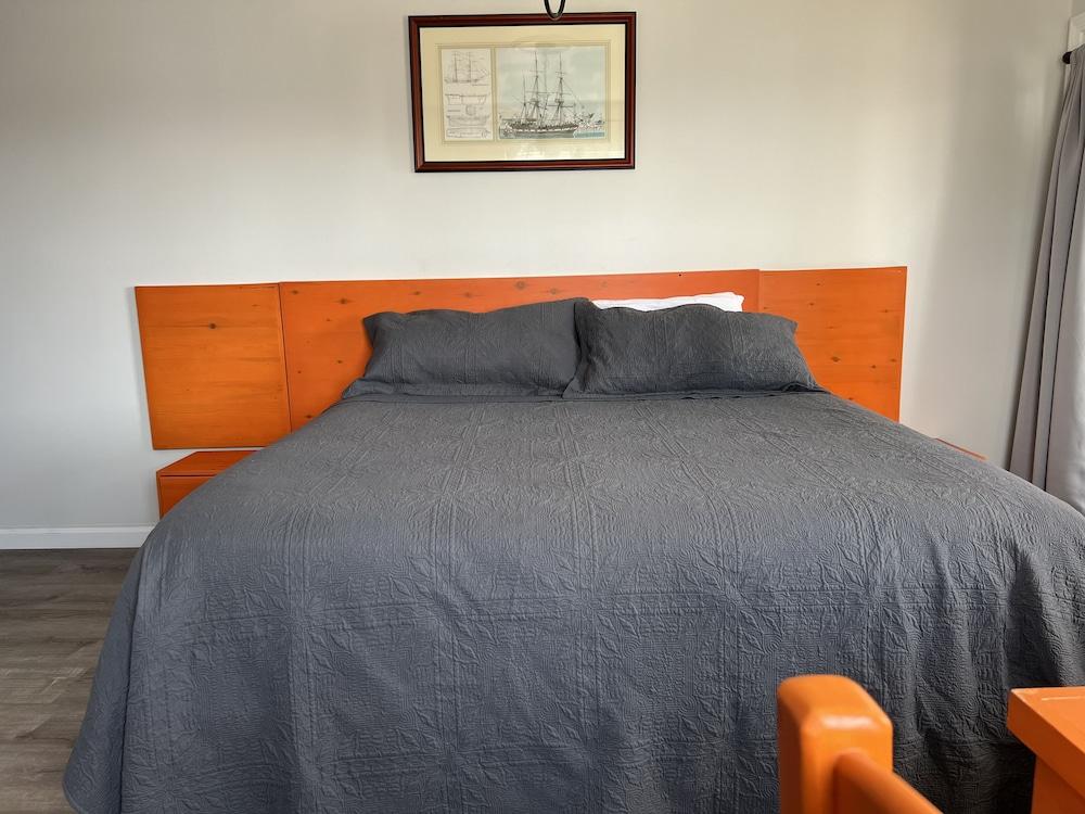 SHIPS INN Hotel photo 58