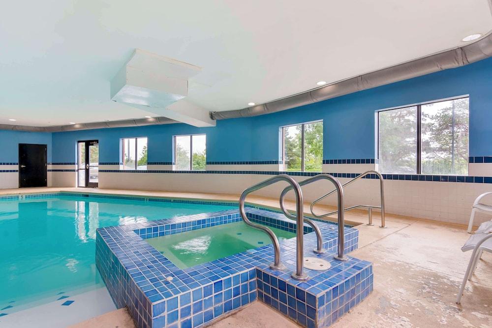 Best Western Plus Olathe Hotel photo 20