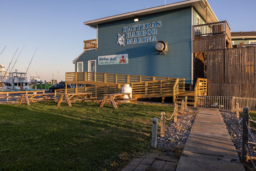 Hatteras Harbor Marina photo 4