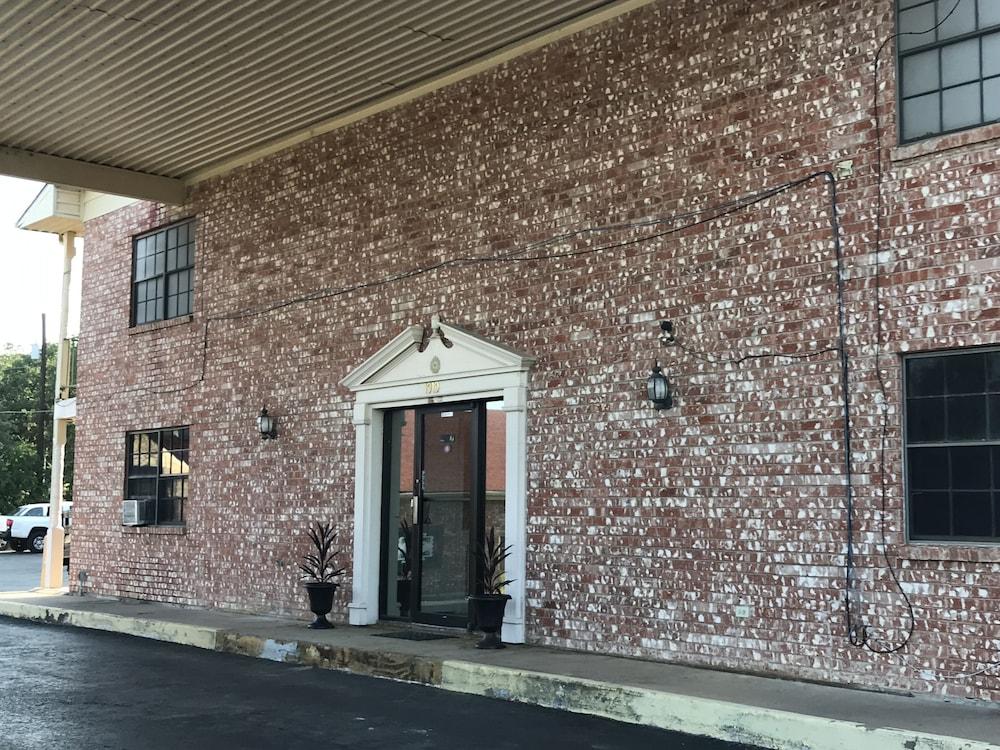 Executive Inn photo 9