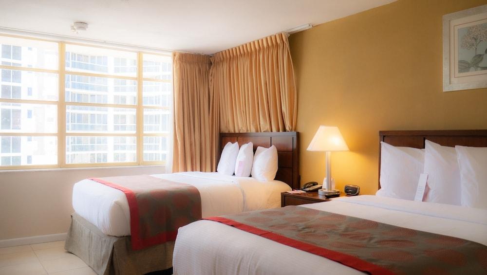 Ramada Plaza by Wyndham Marco Polo Beach Resort photo 35