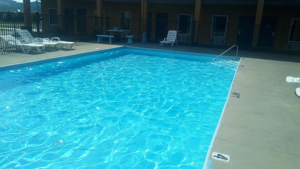 Travelers Inn photo 4