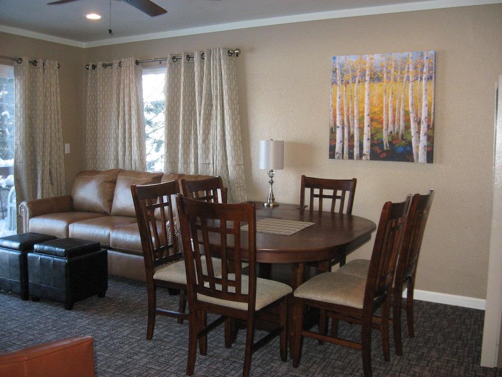 Beachcomber Inn photo 41