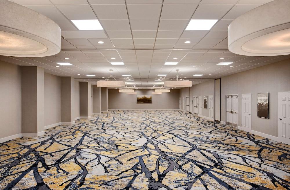 Embassy Suites by Hilton Orlando International Dr Conv Ctr photo 35