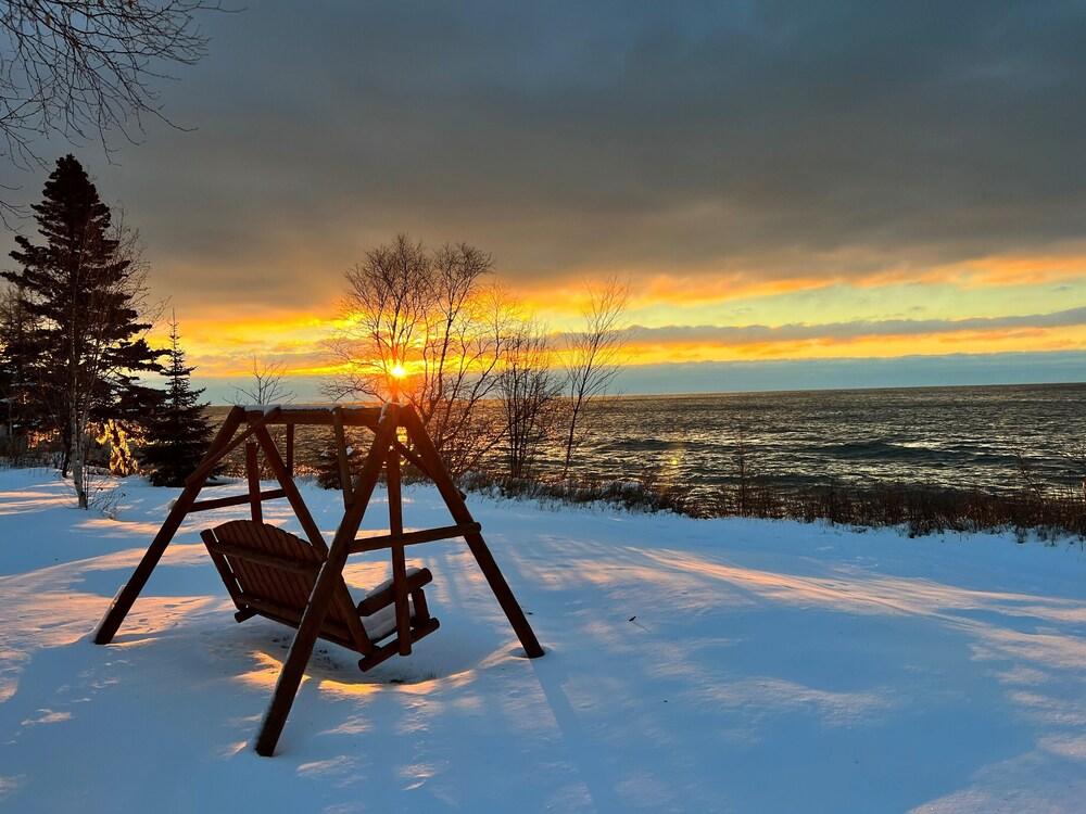 Thomsonite Beach Inn photo 64