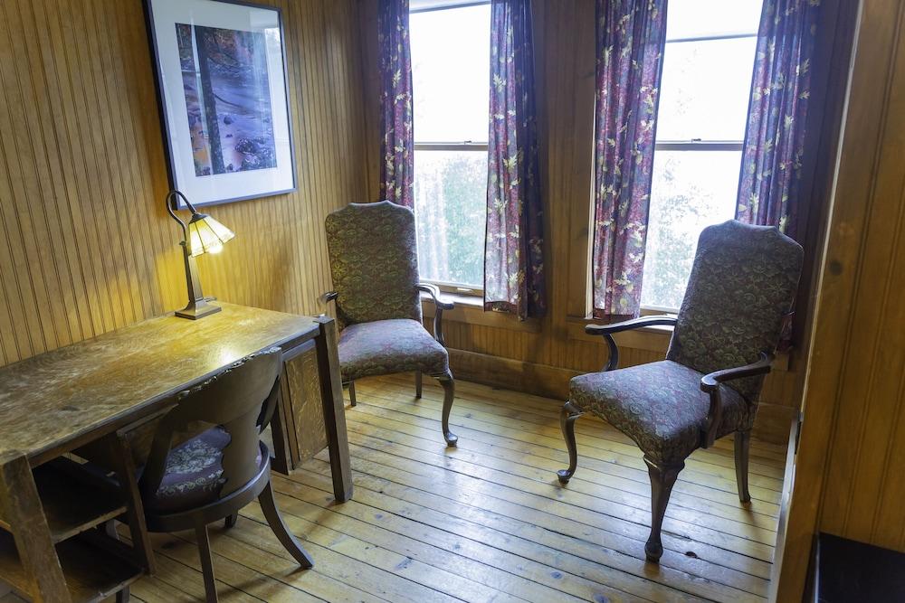 The Woods Inn photo 52