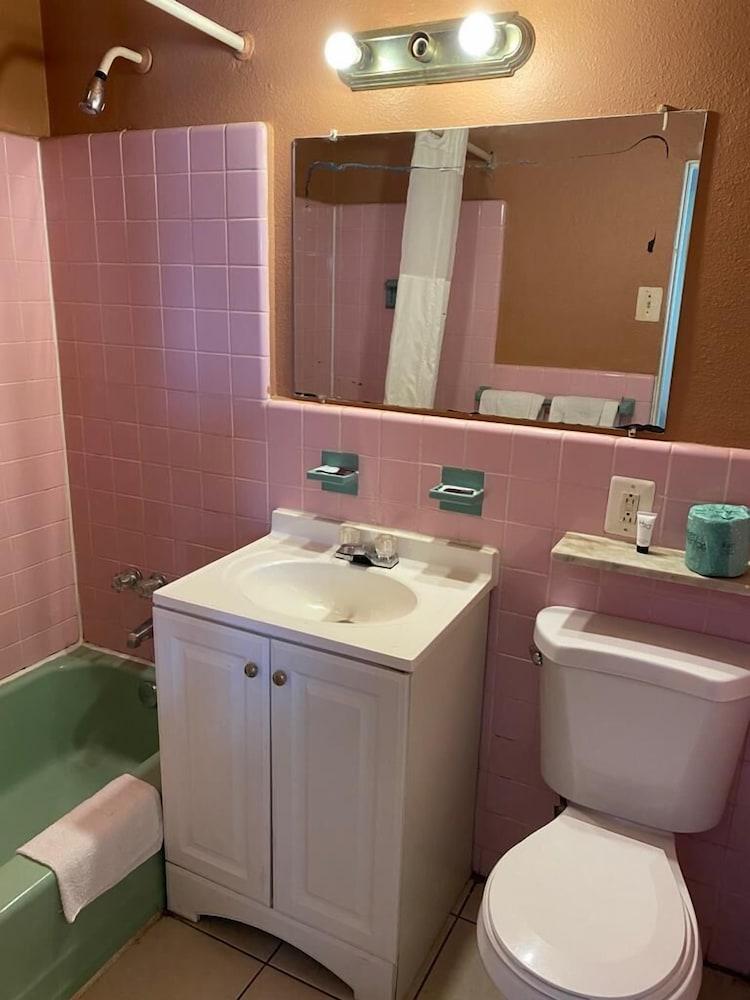 AC Suites NJ photo 14