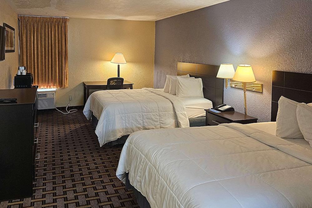 Quality Inn Fort Myers Cape Coral photo 4